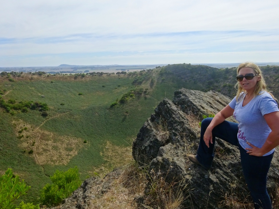 Wandelen op de vulkaanrand van Mount Schank